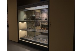 博物館文物展柜制作廠家的設(shè)計(jì)標(biāo)準(zhǔn)是怎么樣的？